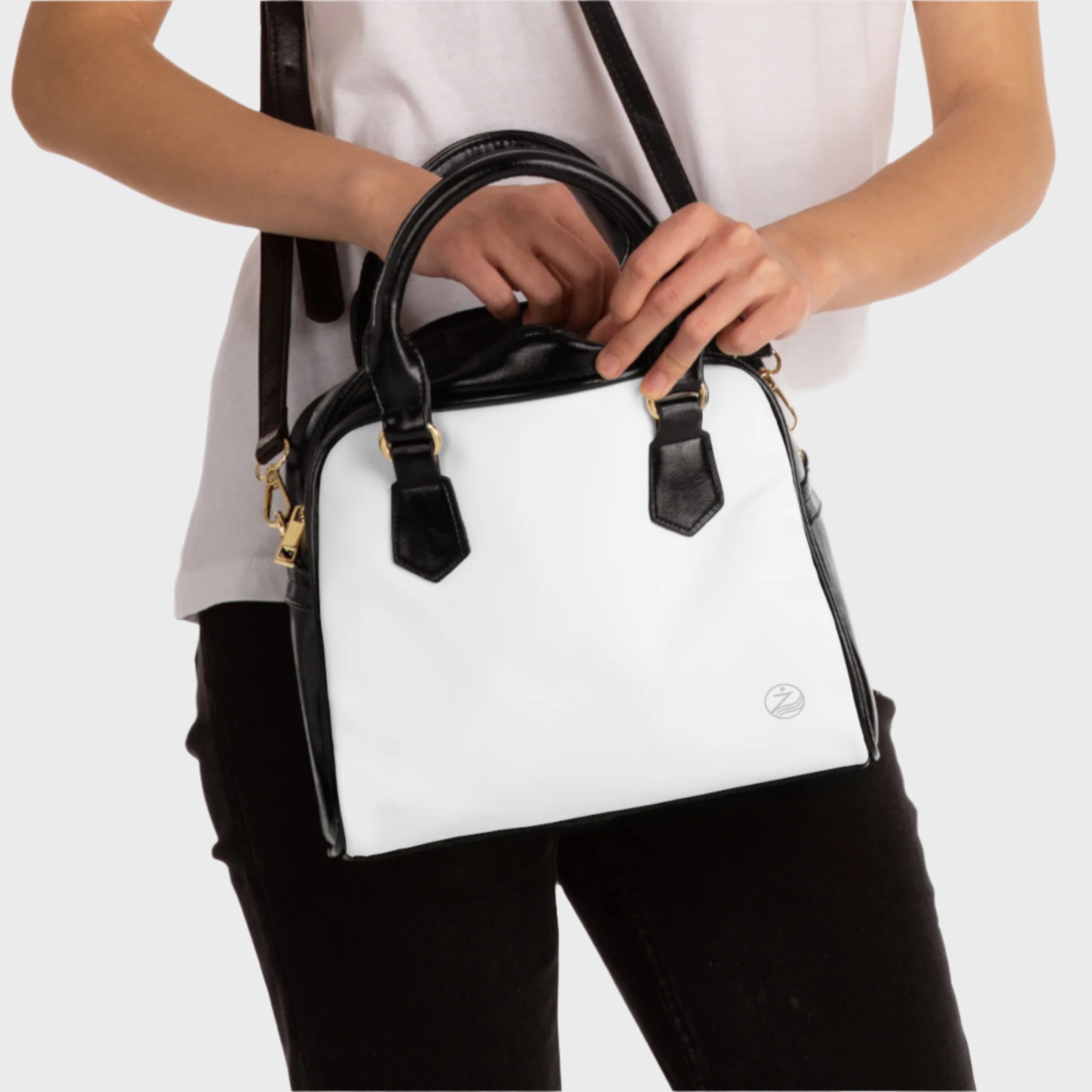 Chic Shoulder Handbag - Elegant Black & White Design for Everyday Use