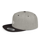 Minimalist White Flat Bill Snapback Hat - Clean Style for Everyday Wear